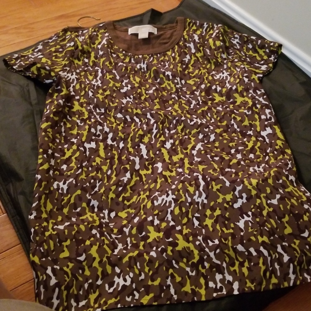 Michael kors camouflage top